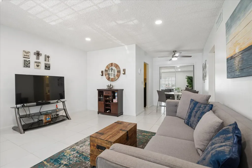 2210 NE 67th Street Fort Lauderdale FL 33308