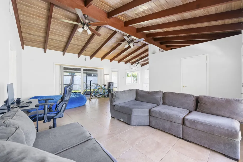 4511 Seagrape Drive Lauderdale By The Sea FL 33308