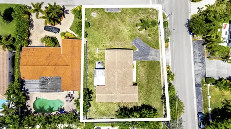 4511 Seagrape Drive Lauderdale By The Sea FL 33308
