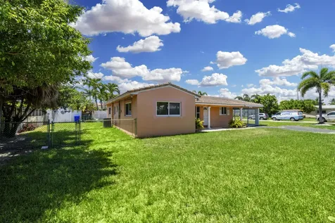 4511 Seagrape Drive Lauderdale By The Sea FL 33308