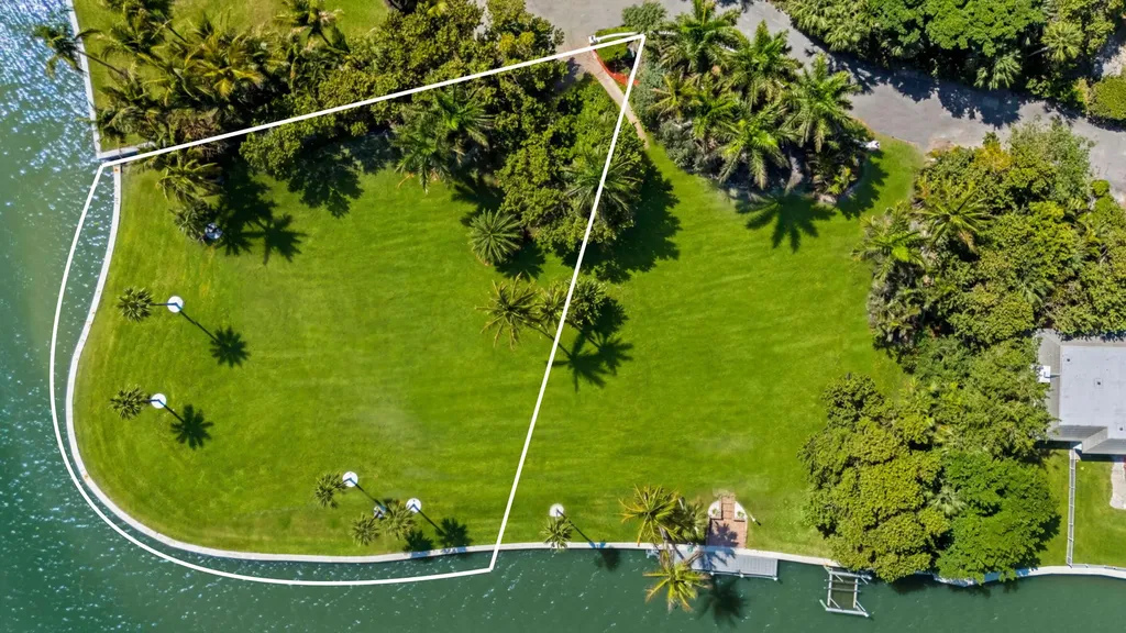 6 Timor Street Sewalls Point FL 34996