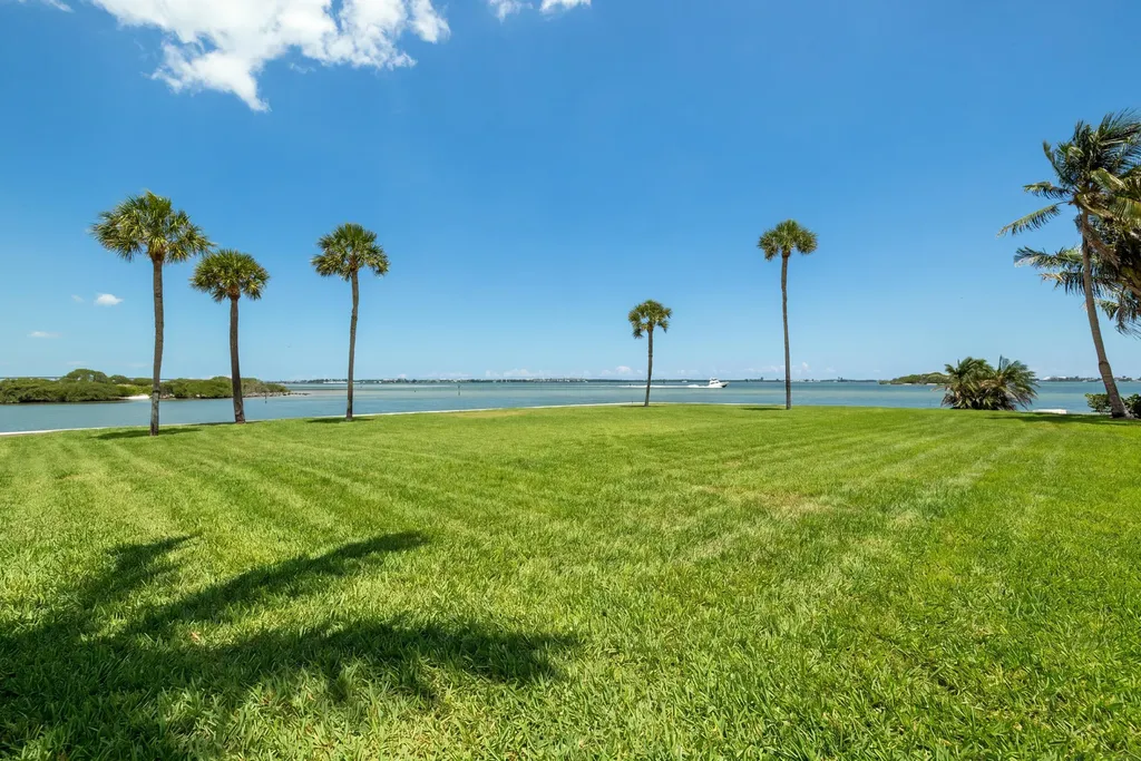 6 Timor Street Sewalls Point FL 34996