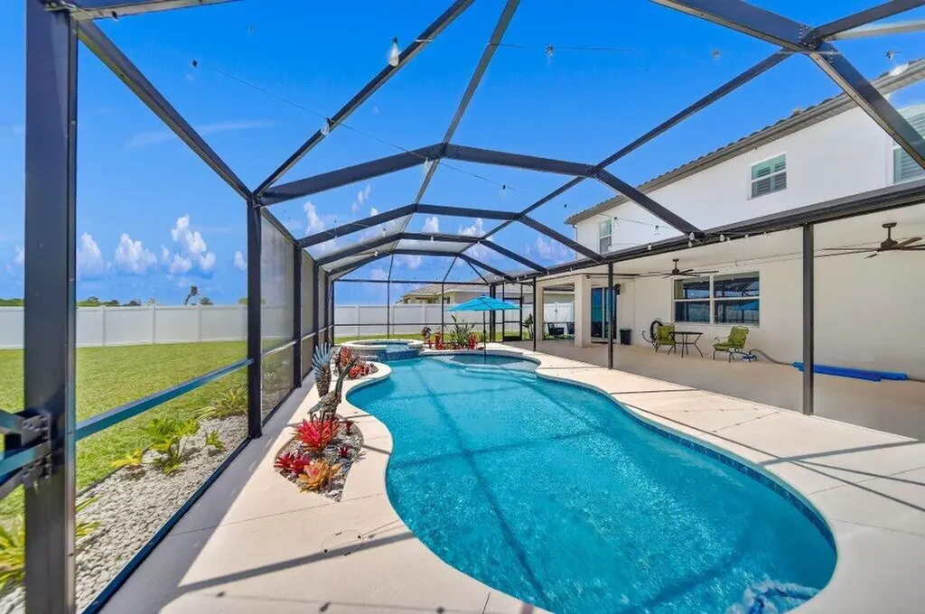 7528 NW Deysbrook Lane Port St Lucie FL 34987