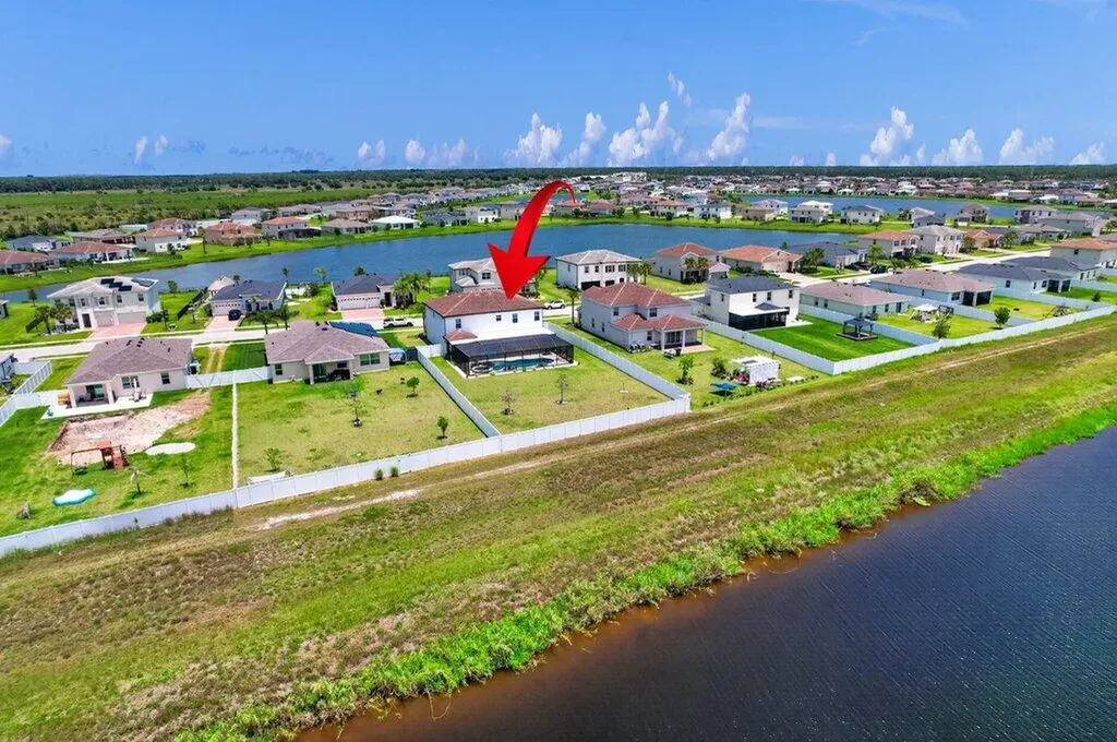 7528 NW Deysbrook Lane Port St Lucie FL 34987