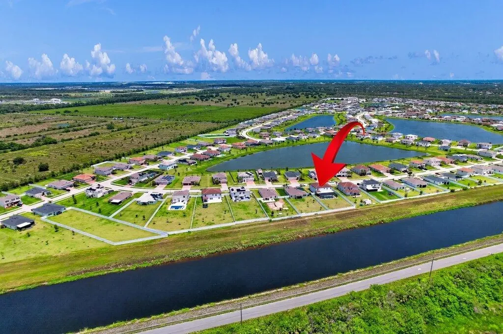 7528 NW Deysbrook Lane Port St Lucie FL 34987