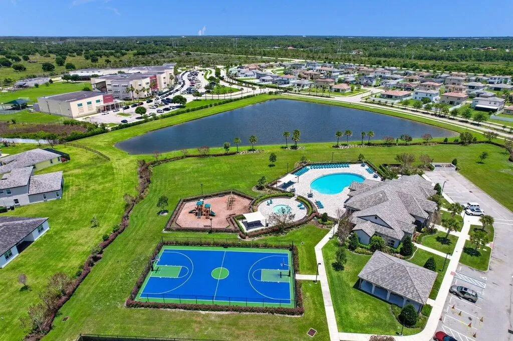 7528 NW Deysbrook Lane Port St Lucie FL 34987