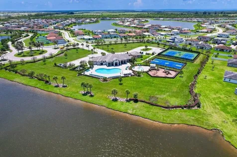 7528 NW Deysbrook Lane Port St Lucie FL 34987