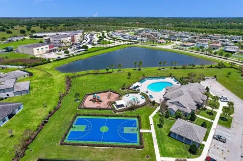 7528 NW Deysbrook Lane Port St Lucie FL 34987