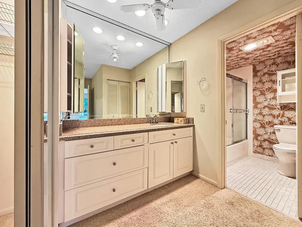 9285 Vista Del Lago Boca Raton FL 33428