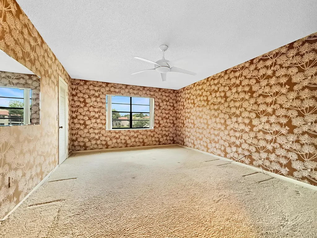 9285 Vista Del Lago Boca Raton FL 33428