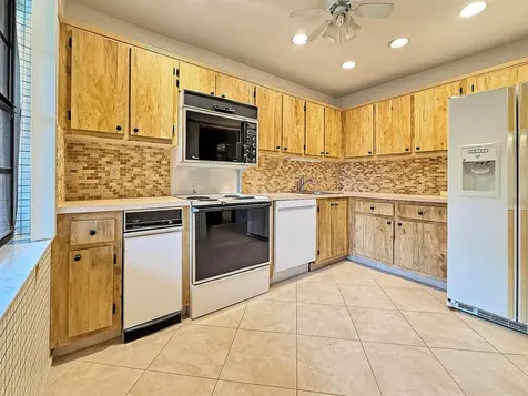 9285 Vista Del Lago Boca Raton FL 33428