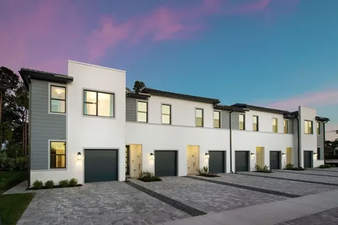 4256 Efendi Drive Lantana FL 33462