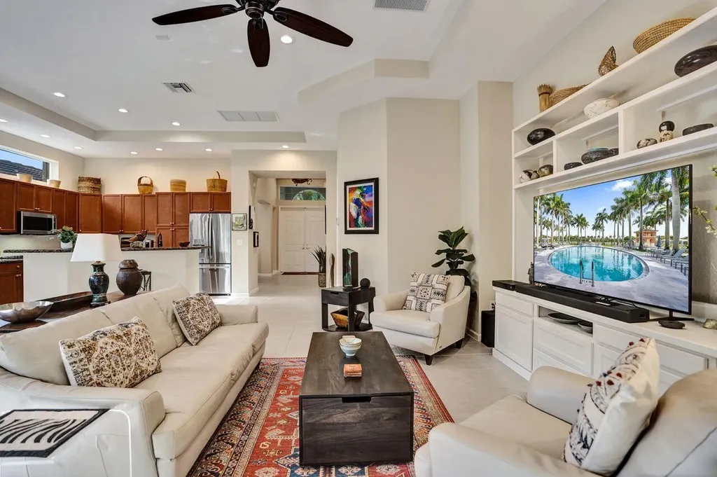 9625 Via Elegante Wellington FL 33411