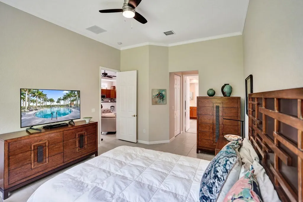 9625 Via Elegante Wellington FL 33411