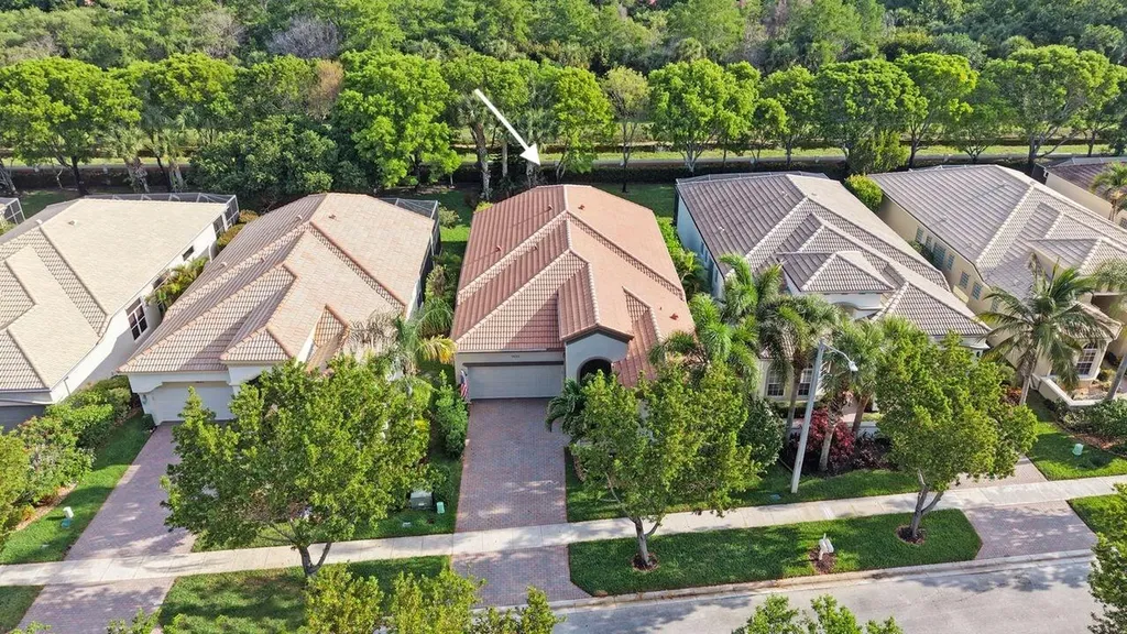 9625 Via Elegante Wellington FL 33411