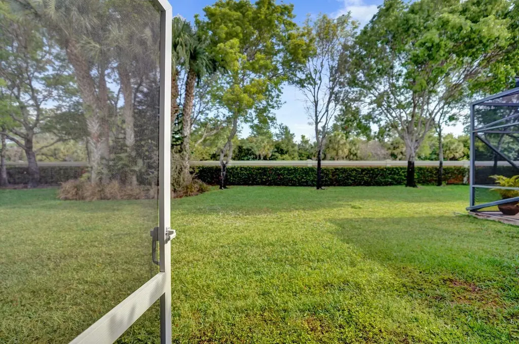 9625 Via Elegante Wellington FL 33411