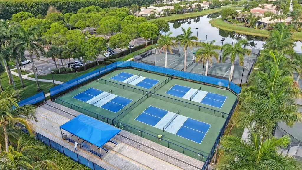 9625 Via Elegante Wellington FL 33411