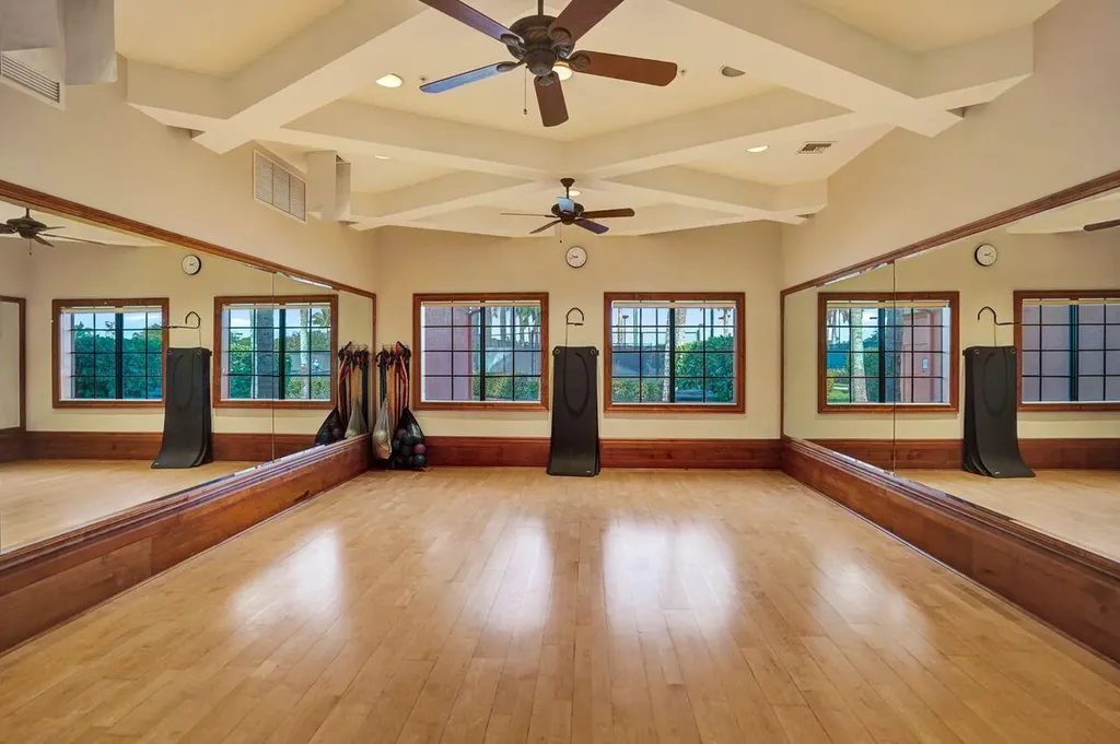 9625 Via Elegante Wellington FL 33411