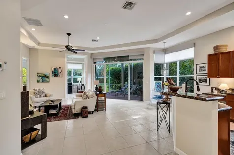 9625 Via Elegante Wellington FL 33411