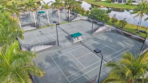 9625 Via Elegante Wellington FL 33411