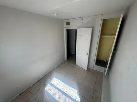 4401 SW 20th Street West Park FL 33023