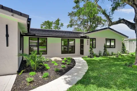 669 SW 3rd Street Boca Raton FL 33486