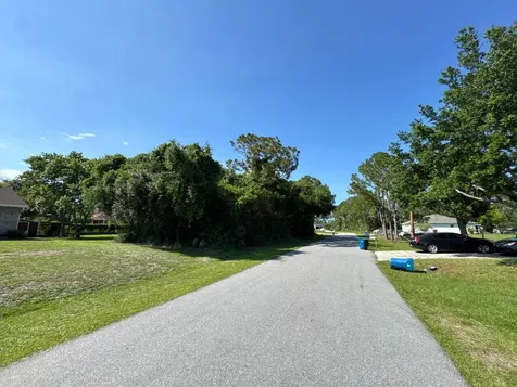 1970 SE Trapp Avenue Avenue SE Palm Bay FL 32909