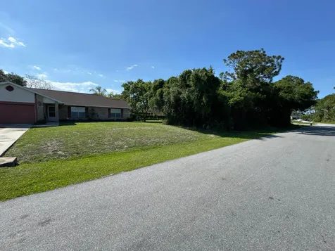1970 SE Trapp Avenue Avenue SE Palm Bay FL 32909