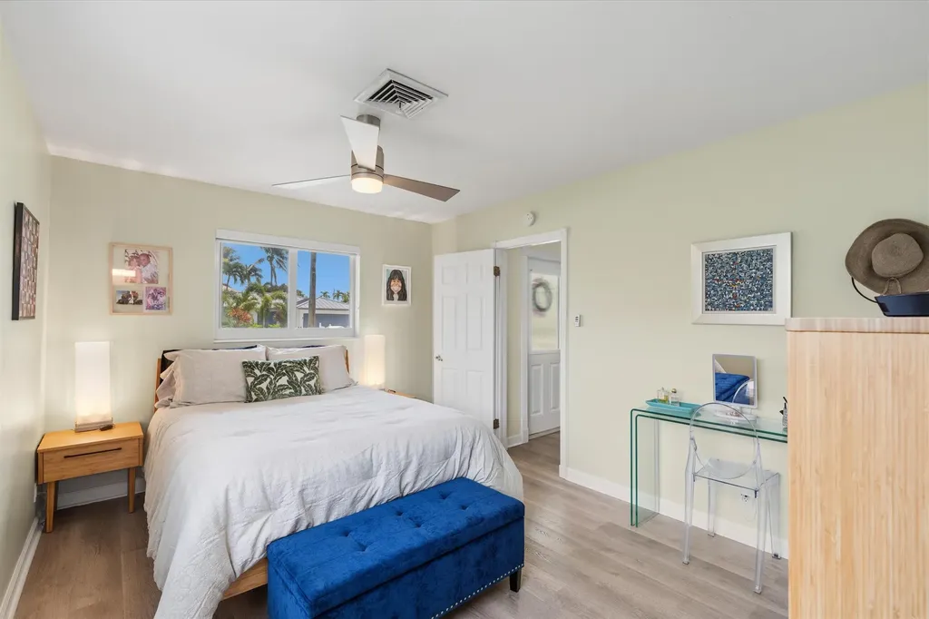 801 Berkeley Street Boca Raton FL 33487
