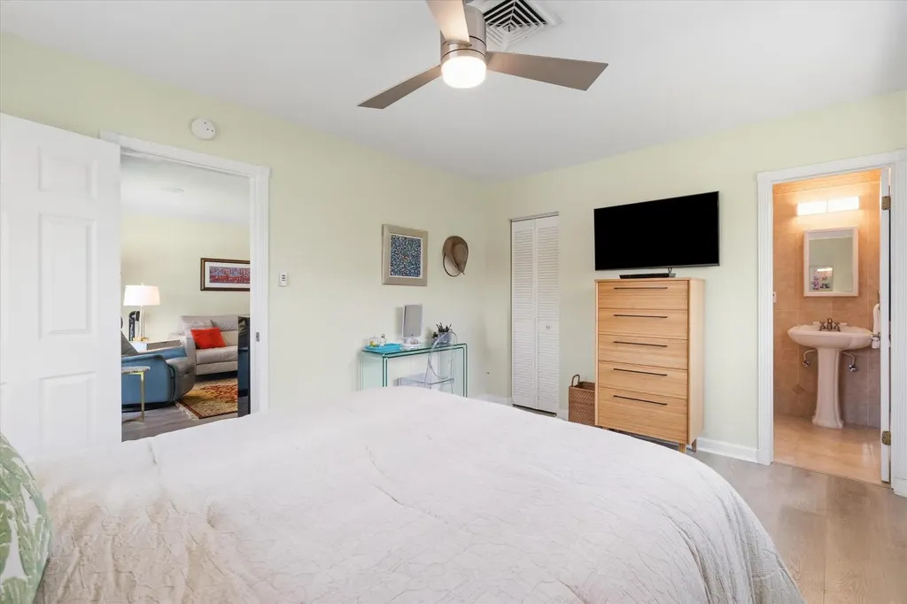 801 Berkeley Street Boca Raton FL 33487