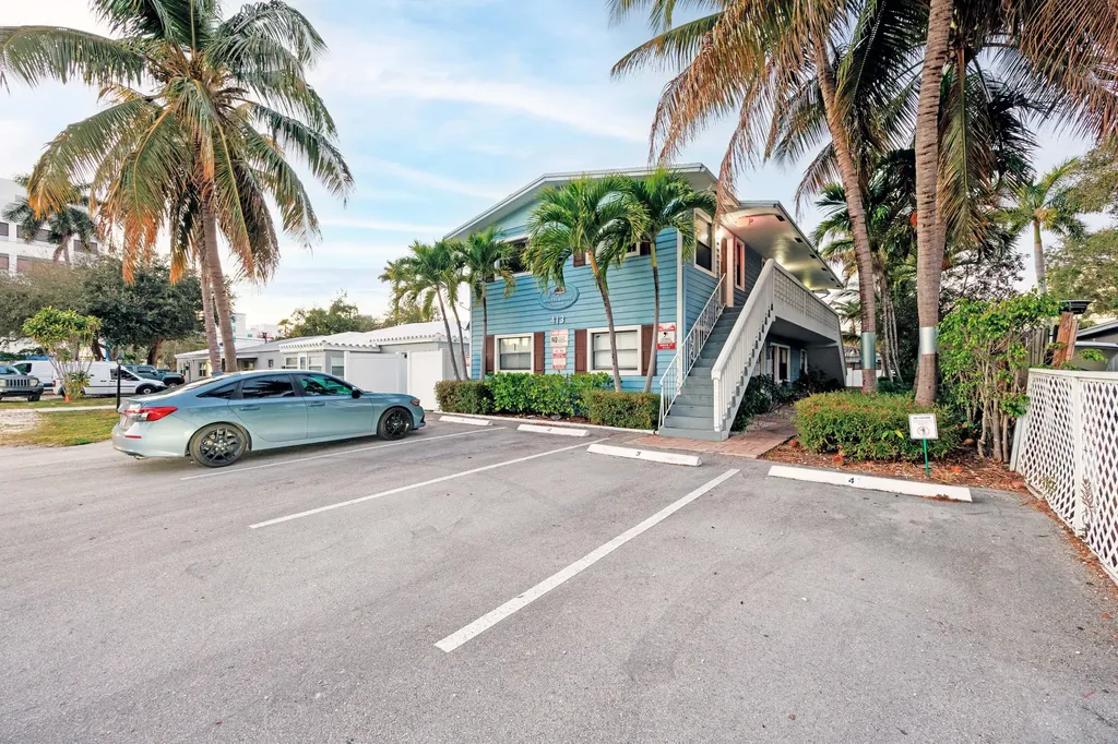 413 SE 16th Street Fort Lauderdale FL 33316