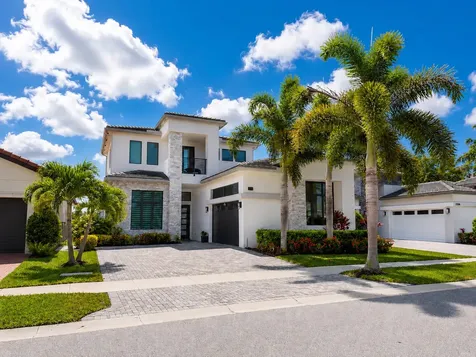 17370 Santaluce Manor Boca Raton FL 33496