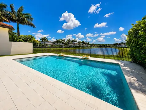 17370 Santaluce Manor Boca Raton FL 33496