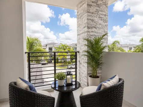17370 Santaluce Manor Boca Raton FL 33496