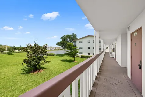 148 Preston Way Boca Raton FL 33434