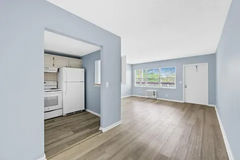 148 Preston Way Boca Raton FL 33434