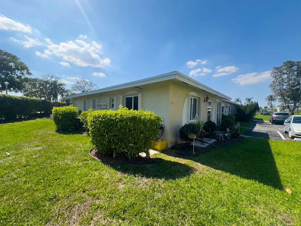 13787 Flora Place Delray Beach FL 33484