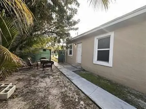728 SW 6th Street Dania Beach FL 33004