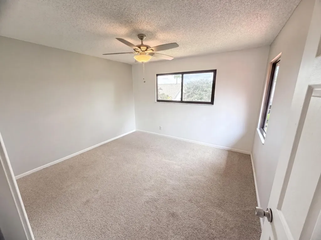 118 Waterway Royal Palm Beach FL 33411