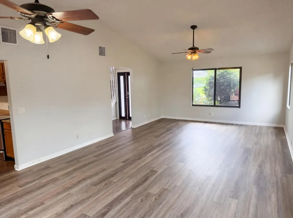 118 Waterway Royal Palm Beach FL 33411