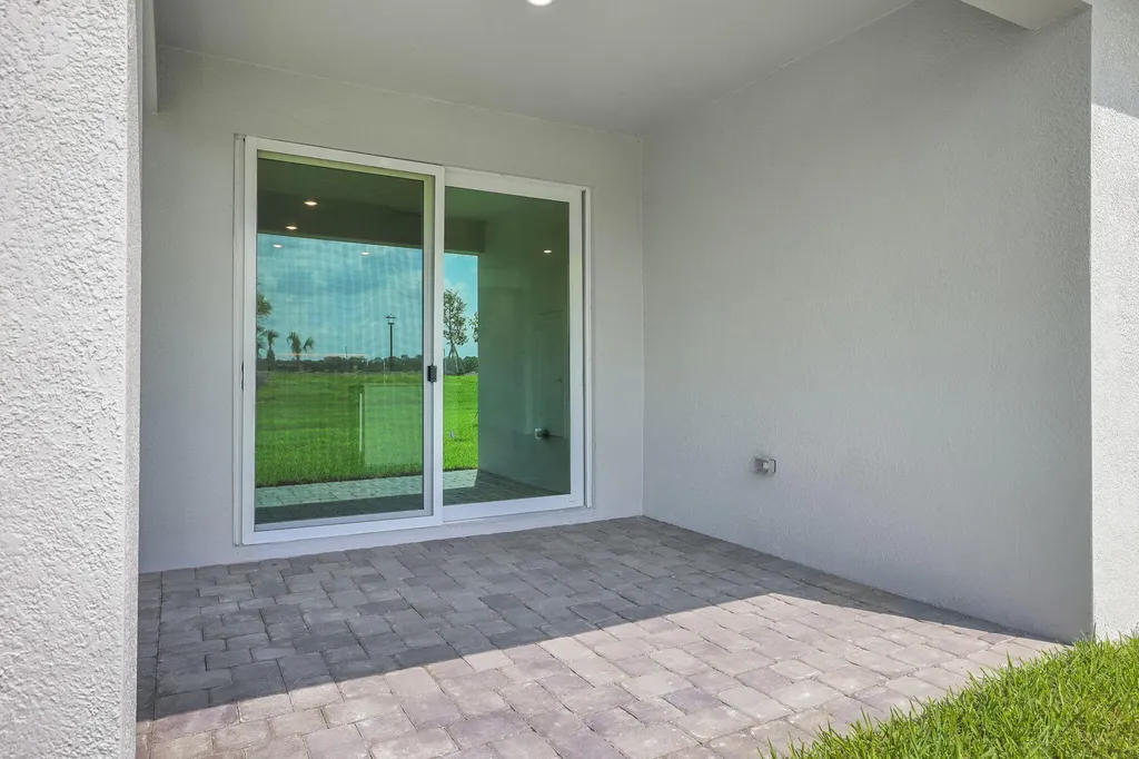 5453 NW Camberly Court Port St Lucie FL 34987