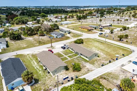 1205 Ave K Fort Pierce FL 34950