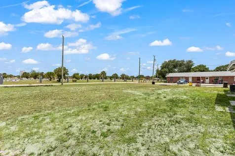 1205 Ave K Fort Pierce FL 34950