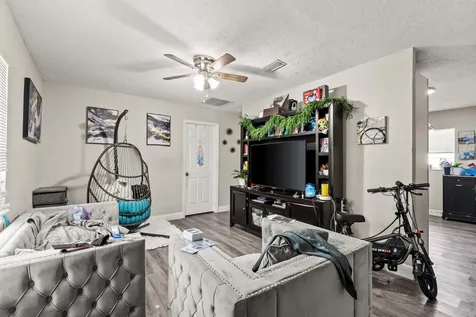 1205 Ave K Fort Pierce FL 34950