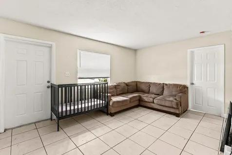 1205 Ave K Fort Pierce FL 34950