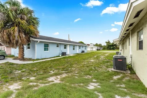 1205 Ave K Fort Pierce FL 34950