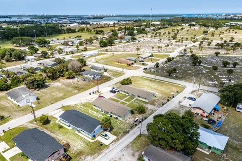 1205 Ave K Fort Pierce FL 34950