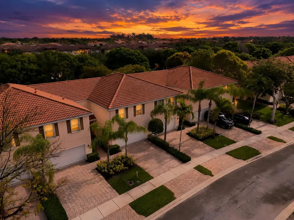 6463 Azura Lake Road Lake Worth FL 33463