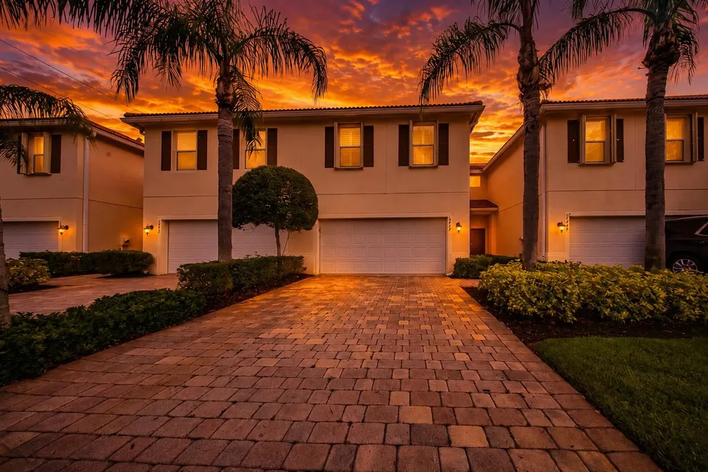 6463 Azura Lake Road Lake Worth FL 33463