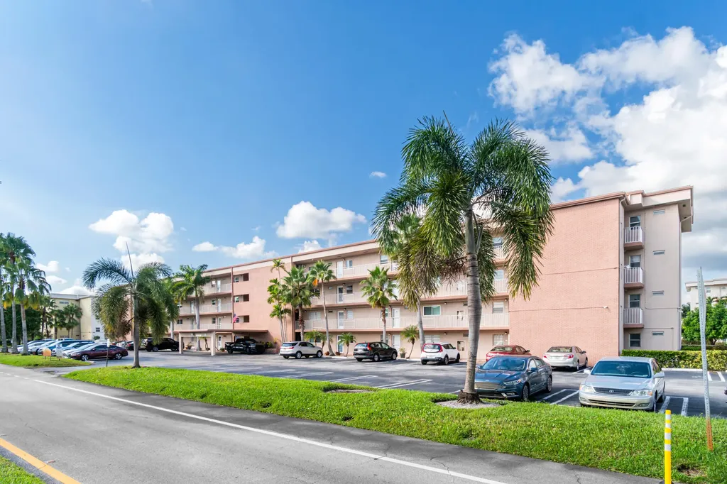 2615 NE 1st Court Boynton Beach FL 33435